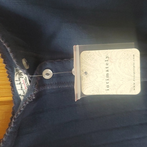 Free People sz medium navy tank top - Picture 6 of 6